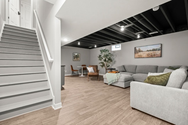 Photo - 2273 E 100th St Unidad 2273 E 100th Street