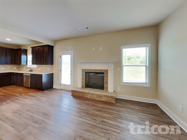 Photo - 118 Massey Ln