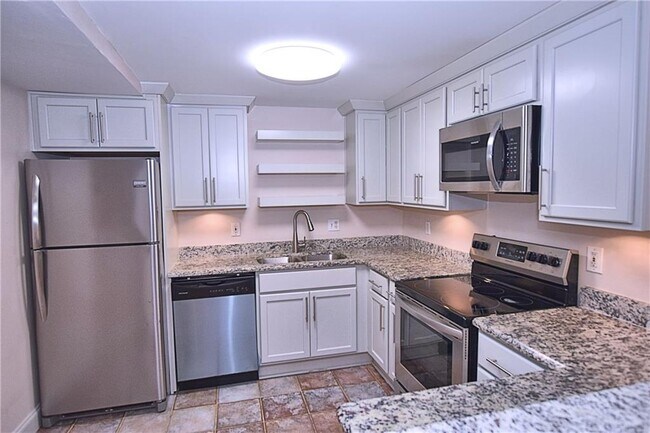 Photo - 417 10th St NE Unit 1