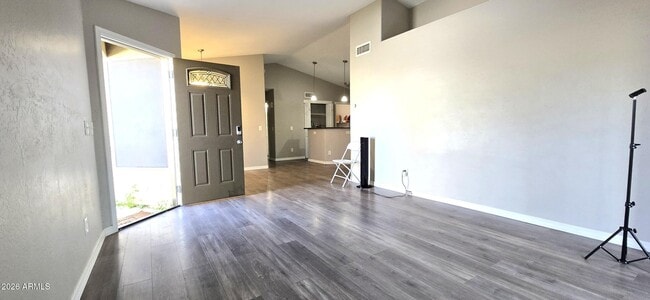 Photo - 5620 S 42nd St