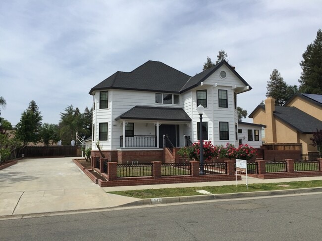 Photo - 8347 N 4th St