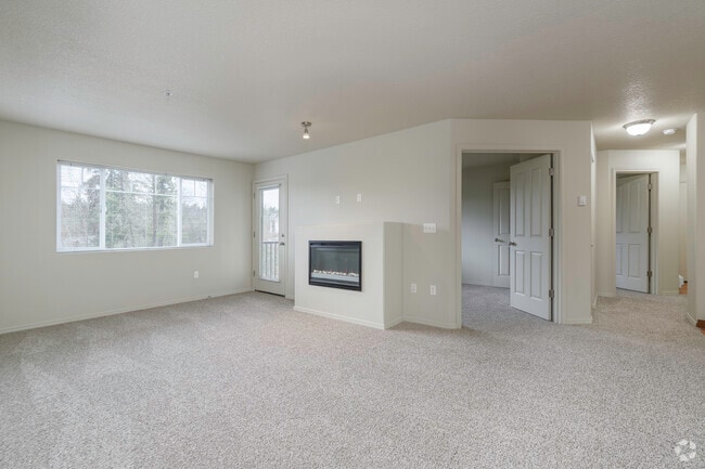 3BR, 2BA - 1,140SF Willamette Living Room