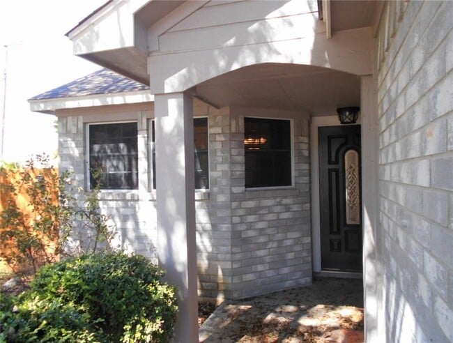 Photo - 21426 Grand National Ave