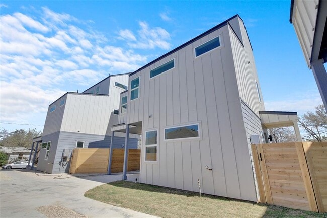 Photo - 6119 Atwood St