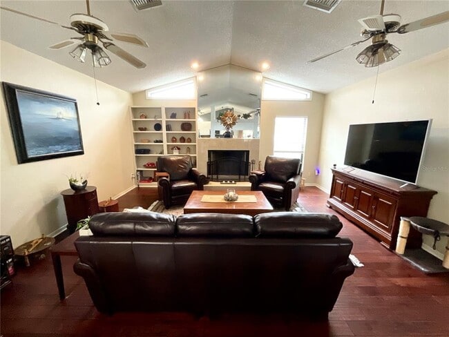 Photo - 1349 Hillside Dr