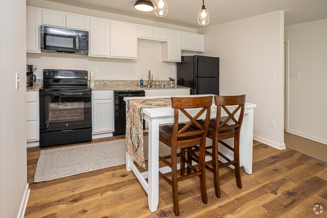 Studio - 460SF