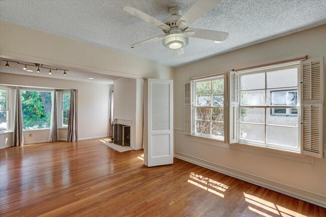 Photo - 2511 Castle Heights Ave