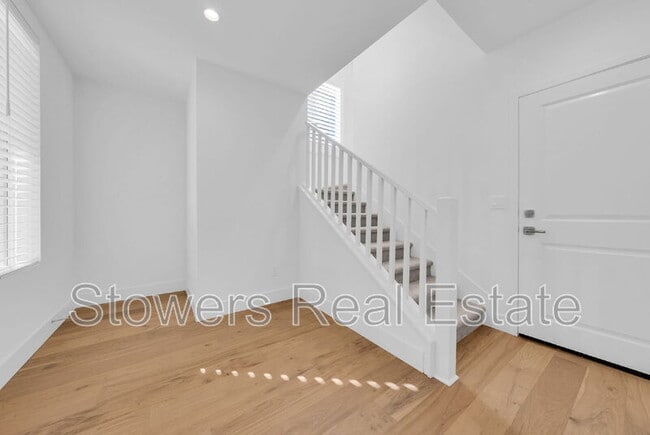 Photo - 3001 Ivory Ter