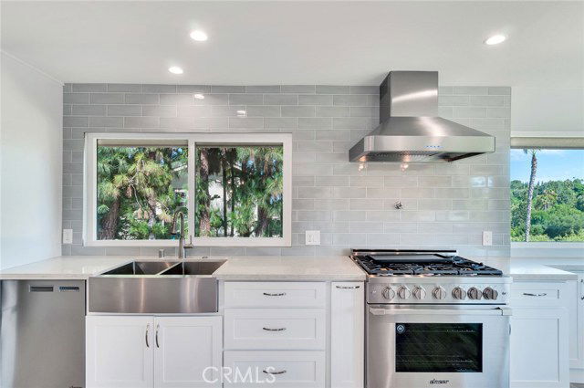 Photo - 11761 Highview Dr