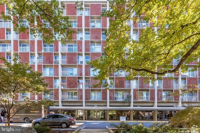 Building Photo - 800 4th St SW Unit N202 Rental