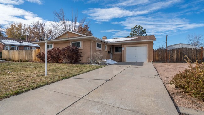 Charming Rancher in Highland Park - Charming Rancher in Highland Park House