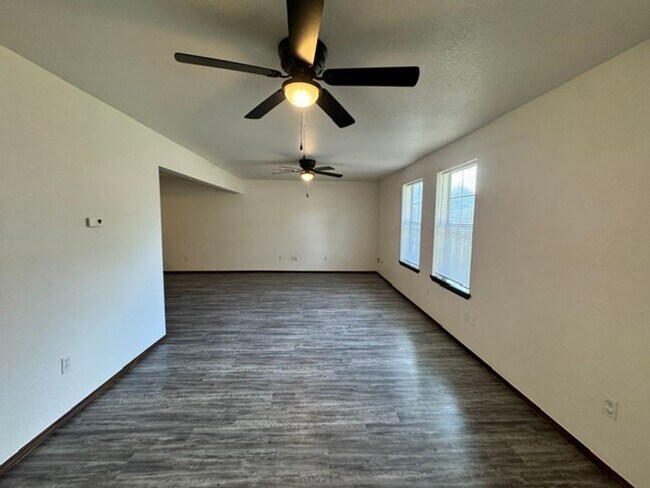 721 SW 13th St