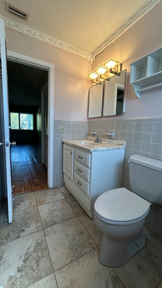 Photo - 3801 NE 22nd Ter Unit 5