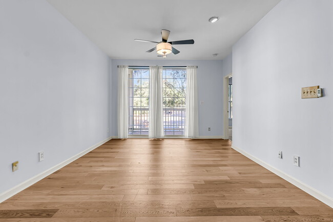 Photo - 1600 Long Grove Dr Unit 513,  1