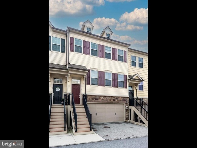 15 Eagle Ln