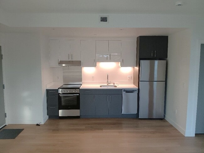 Photo - 6732 40th Ave S Unidad 204