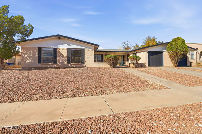 Building Photo - 7129 Orizaba Ave