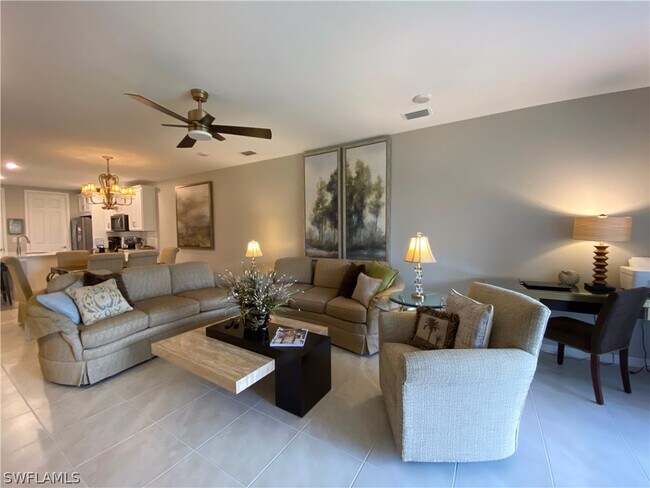 Photo - 14639 Edgewater Cir