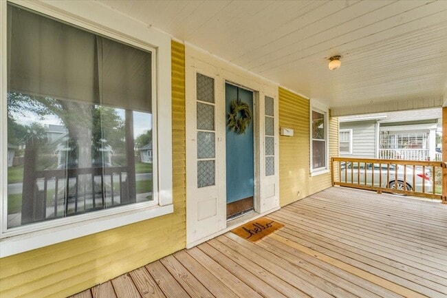 Photo - 131 S Fern St