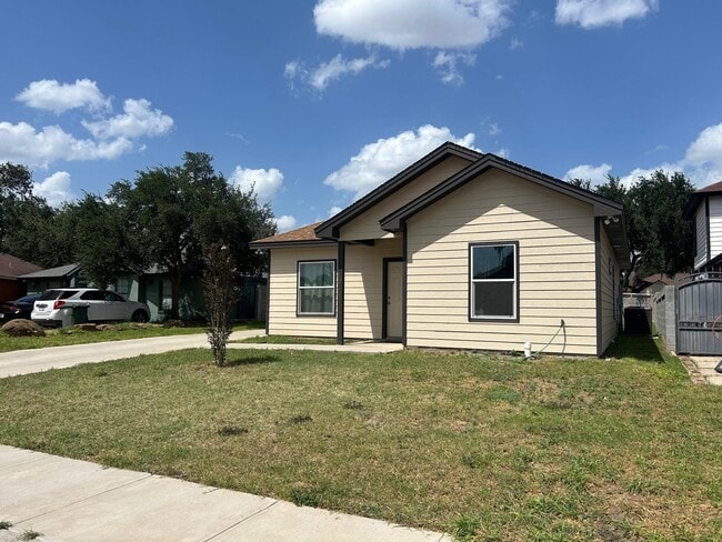 Building Photo - 407 Potranca Ct