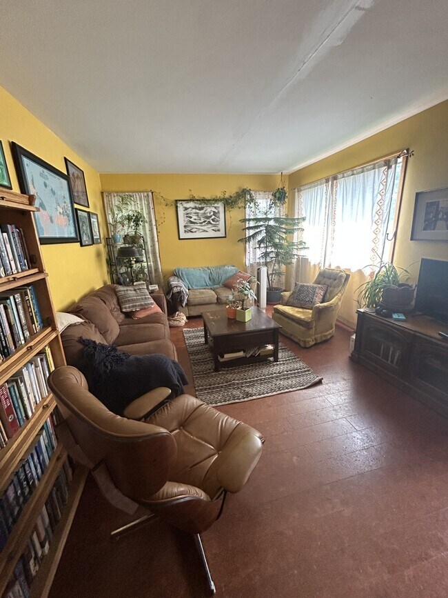 Photo - 418 Blemhuber Ave
