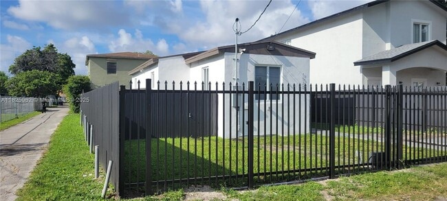 Photo - 1520 NW 69th St Casa