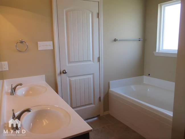 Photo - 158 Harvick Cir