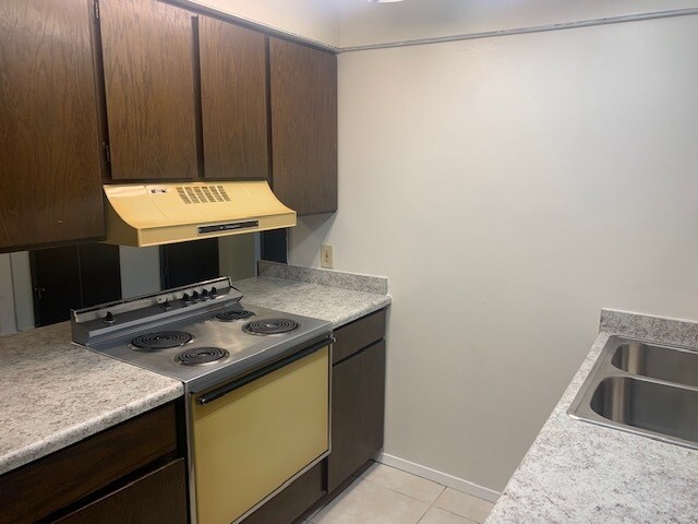 Photo - 2220 E Murray Holladay Rd