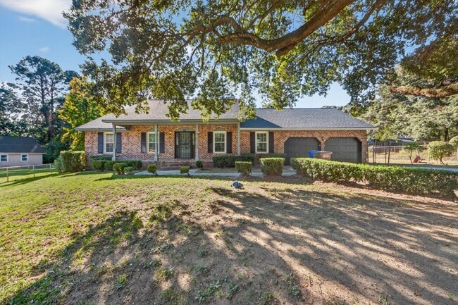 Building Photo - 1353 Secessionville Rd