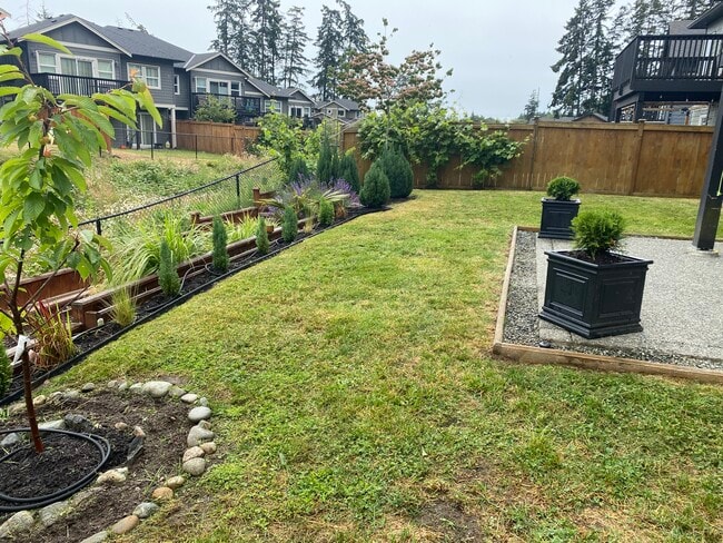 Photo - 2389 Lund Rd