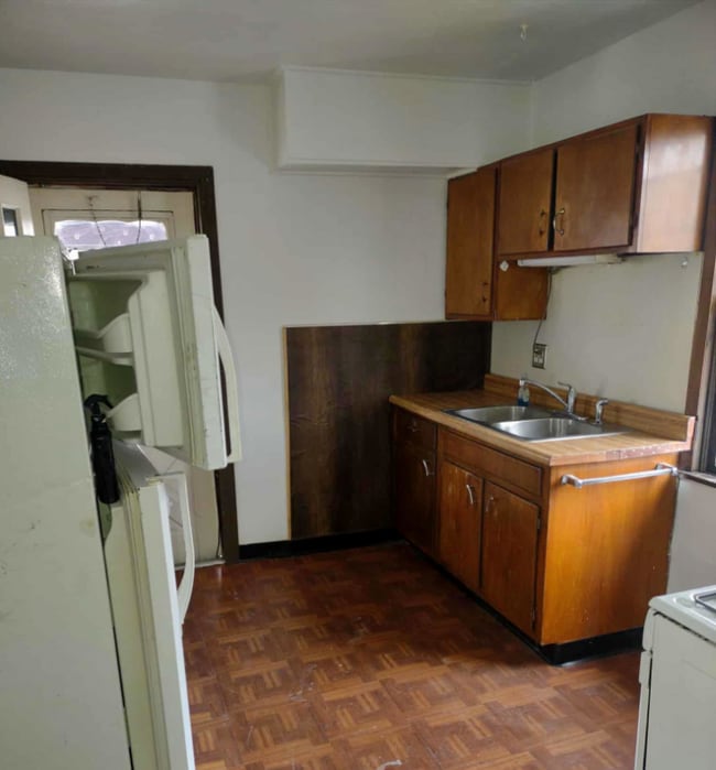 Photo - 500 Center Ave Unit 2