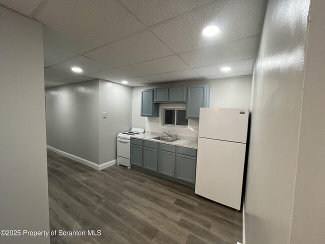 Building Photo - 539-541-541 E Pine St Rental