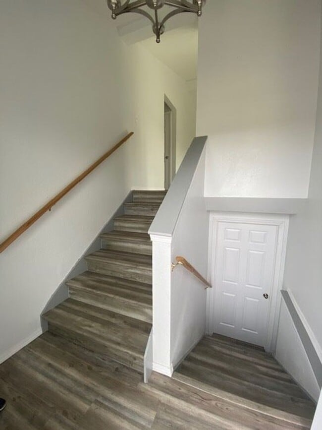 Split Entry Home near JBLM House Rental in WA