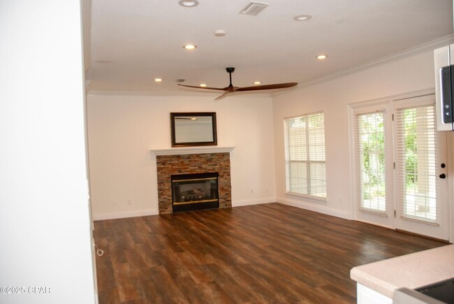 Photo - 7009 N Lagoon Dr