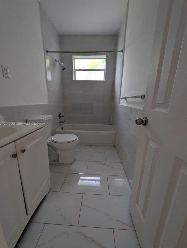 Photo - 9740 Bay Harbor Terrace Unidad 8