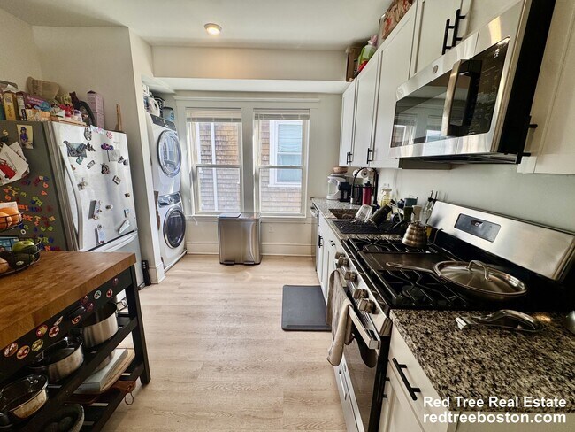 Photo - 127 Eliot St Unidad 3