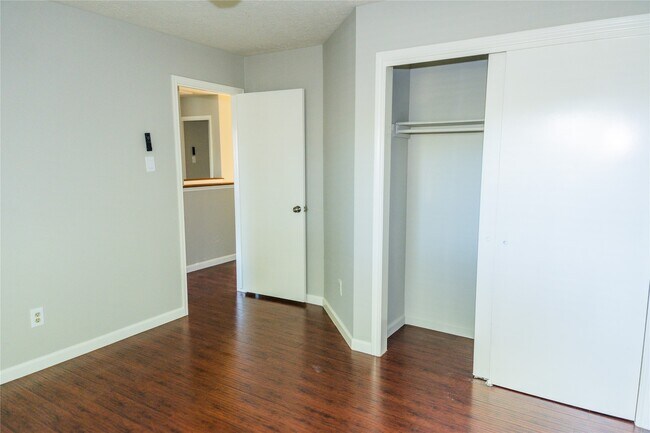 Photo - 6311 Laurel Bush Ln