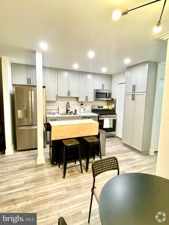 Building Photo - 7439 Little River Turnpike Rental