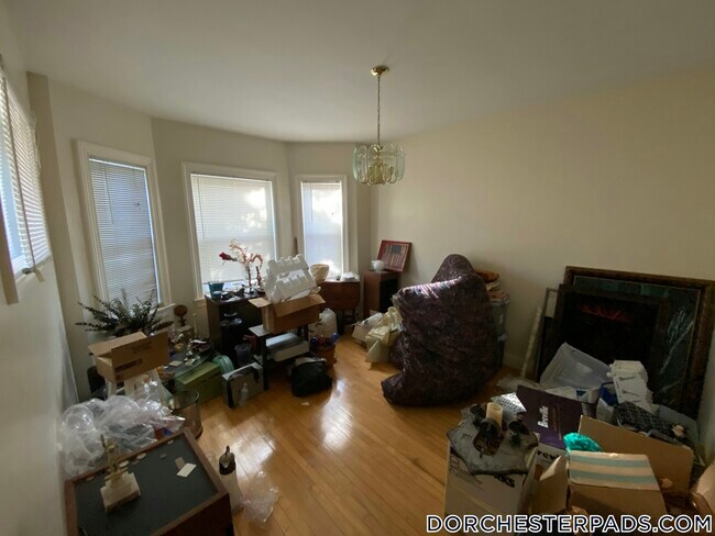 Building Photo - 17 Park View St Rental