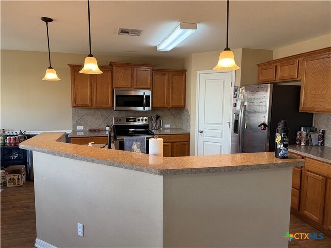 Photo - 1126 Neuberry Cliffe