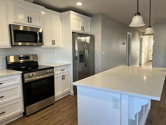 Photo - 107 Grant Dr Unit #A
