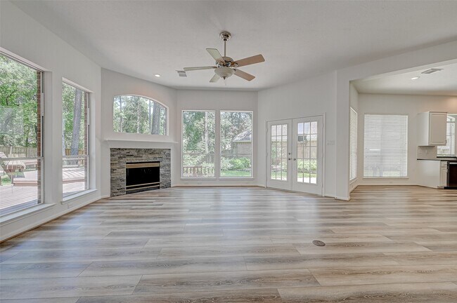 Photo - 38 Tethered Vine Pl