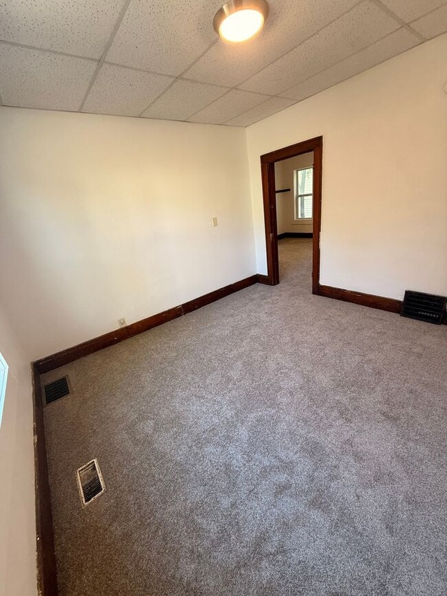 Photo - 2 bed 1 bath House for rent!