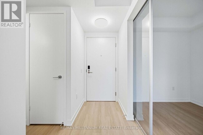 Photo - 15 Salomon Dr Unit 1703
