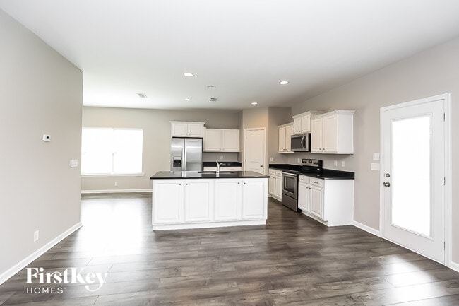 Photo - 3241 Mapleside Ln