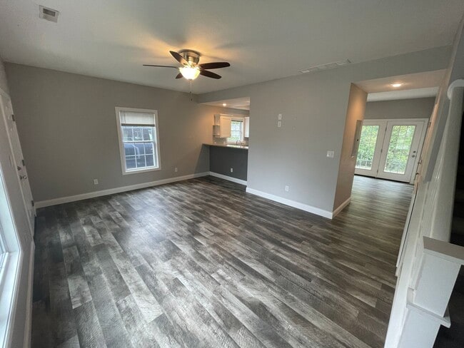 Photo - 117 S Clark St