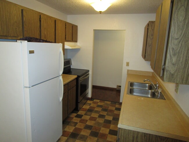 Photo - 830 S Moore St