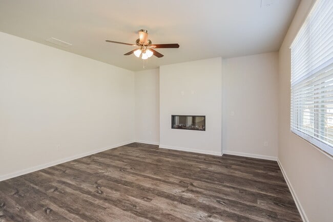 Photo - 621 Moorings Ave