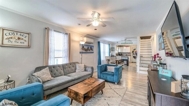 Photo - 200 N Sacramento Ave