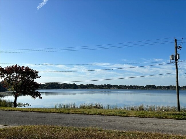 Photo - 1241 N Lake Elbert Dr NE